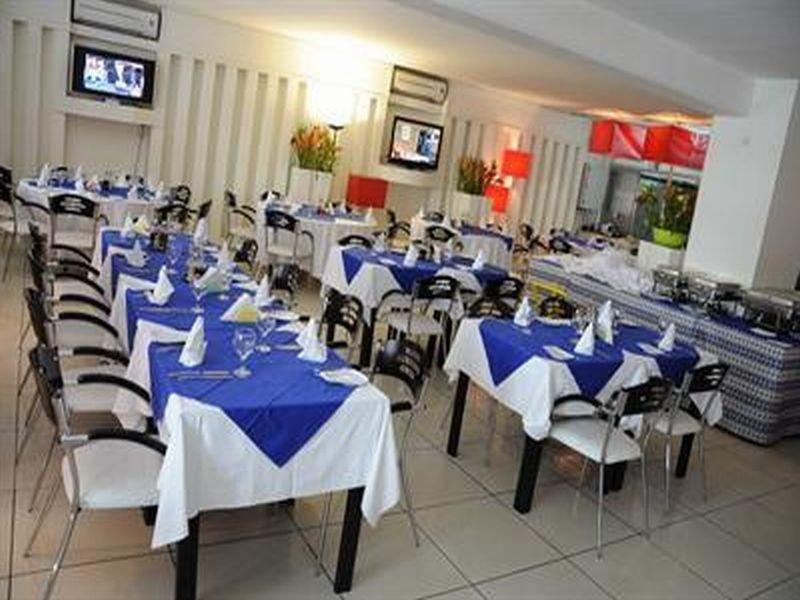 Apparthotel Ivotel Abidjan Esterno foto