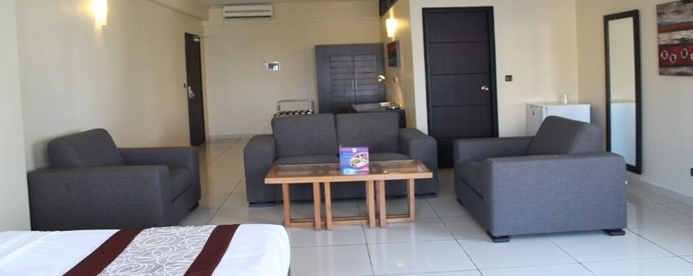 Apparthotel Ivotel Abidjan Esterno foto