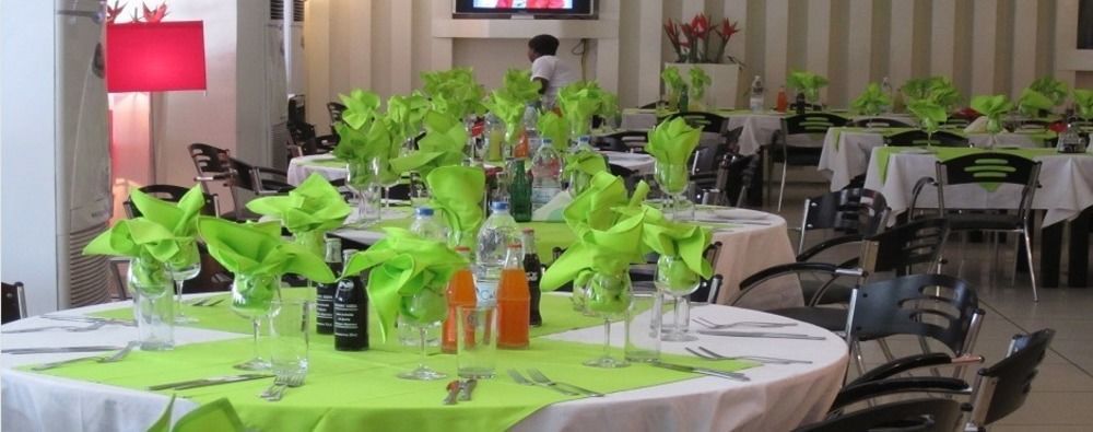 Apparthotel Ivotel Abidjan Esterno foto